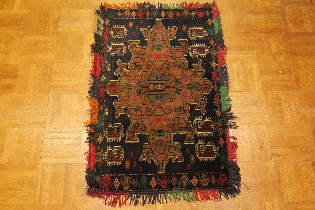 1'8'' x 2'8'' Persian Baluch Rug image 3