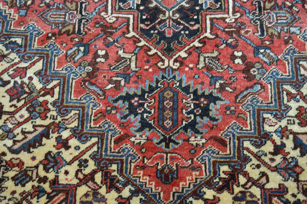 7' 4" x 8' 7" Persian Heriz Rug image 9