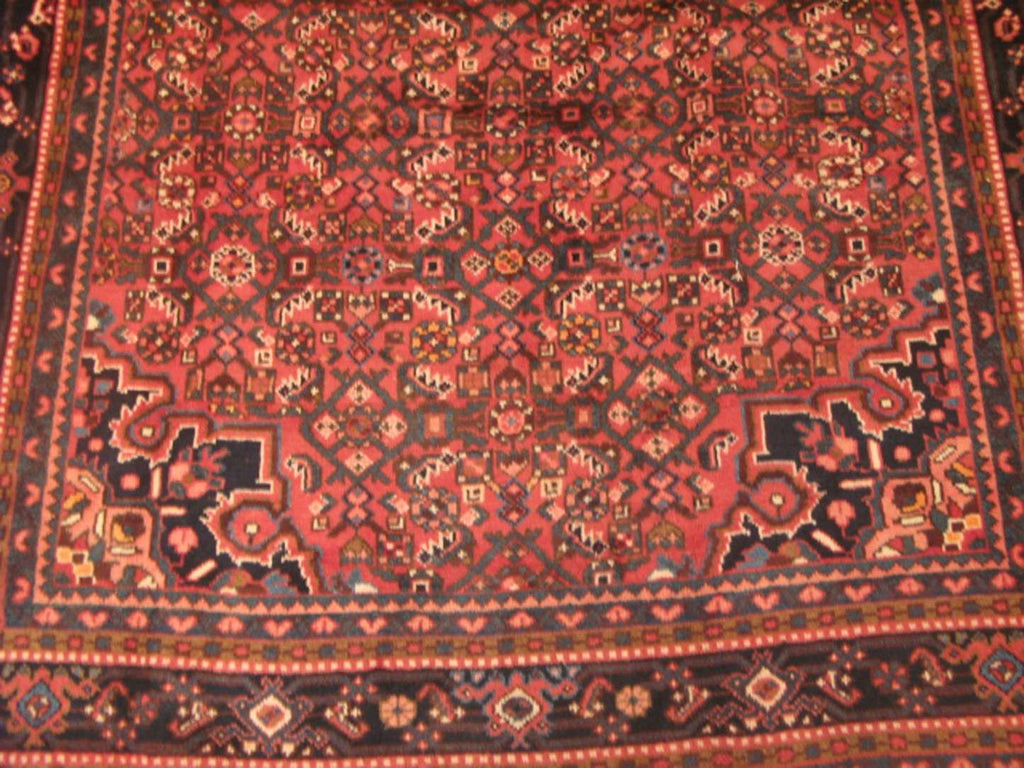 5' 0" x 9' 1" Persian Hosseinabad Rug image 2