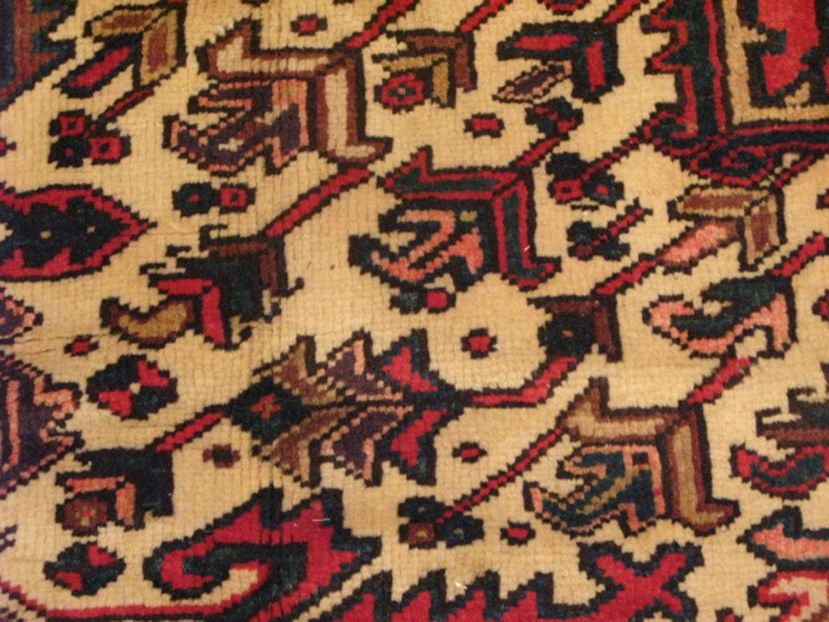 8' 0" x 10' 6" Persian Heriz Rug image 5