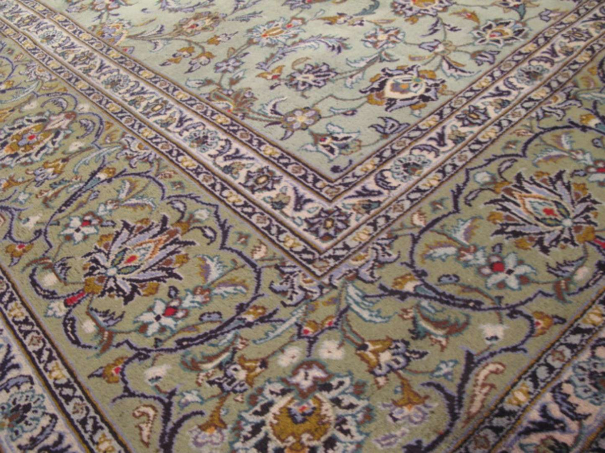 9' 9" x 13' 2" Persian Dabir Rug image 8
