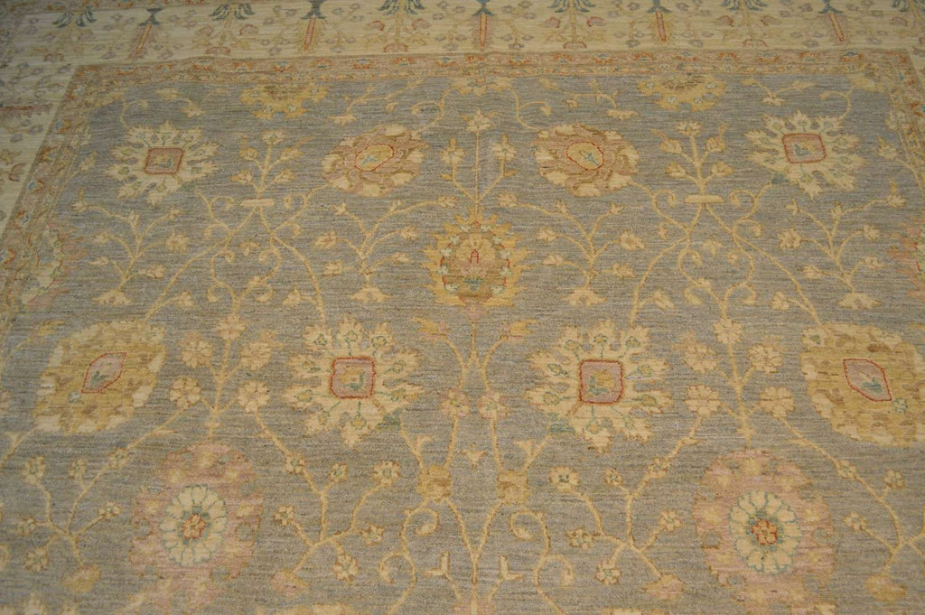 9' 1" x 12' 2" Pakistan Oushak Rug image 3