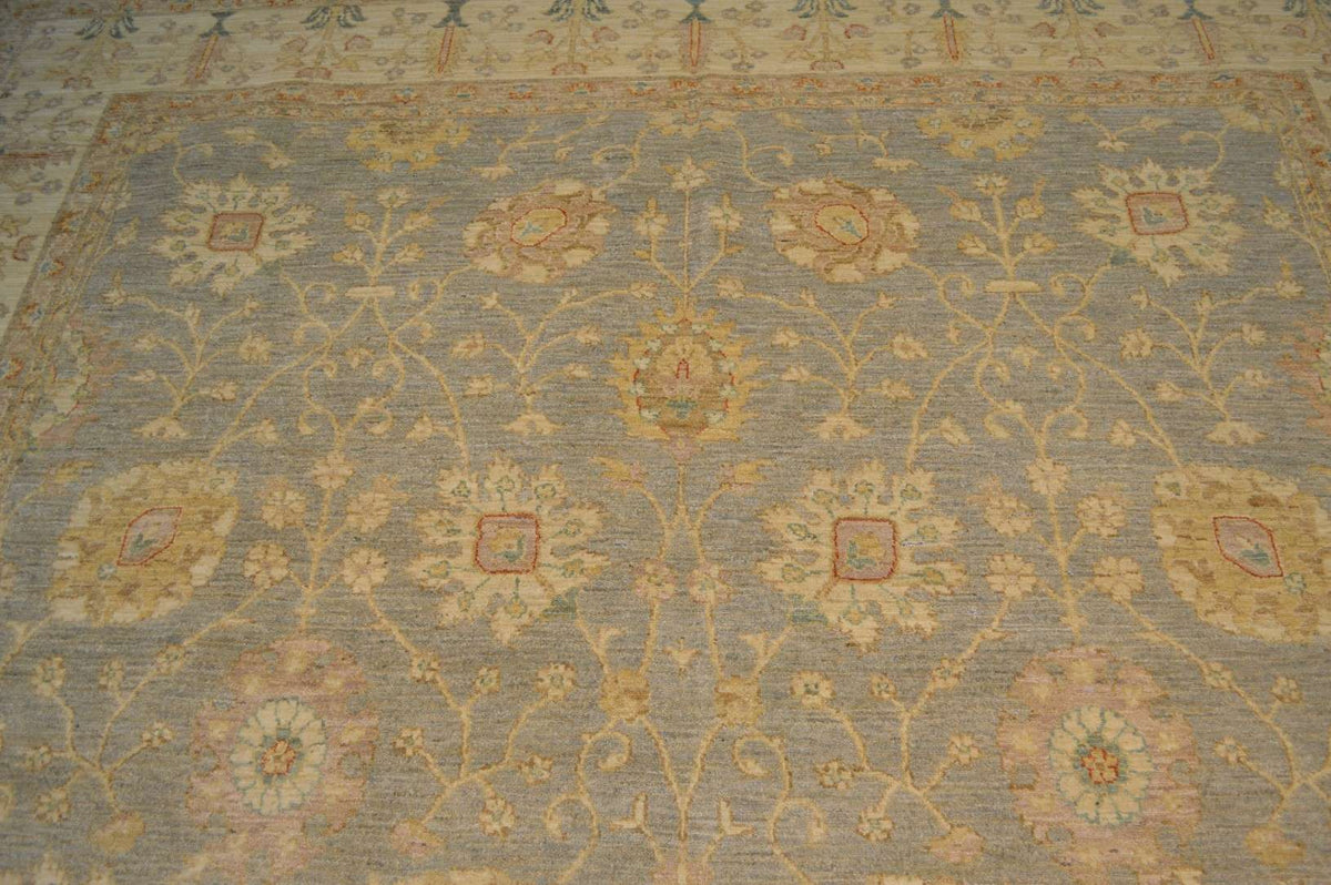 9' 1" x 12' 2" Pakistan Oushak Rug image 3