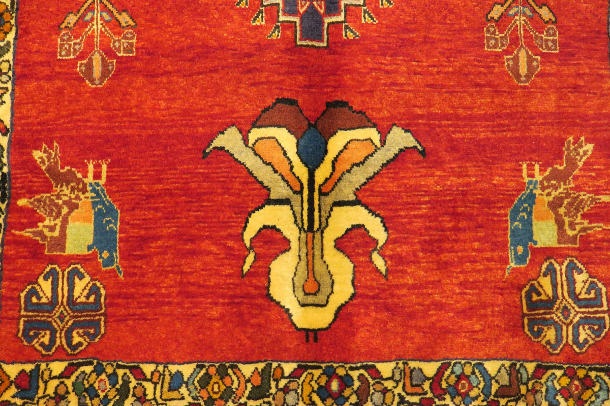 3' 7" x 5' 4" Persian Shiraz Rug image 2