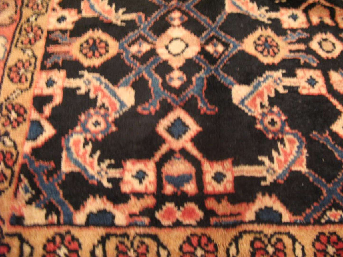 4' 3" x 9' 9" Persian Mahal Runner image 1