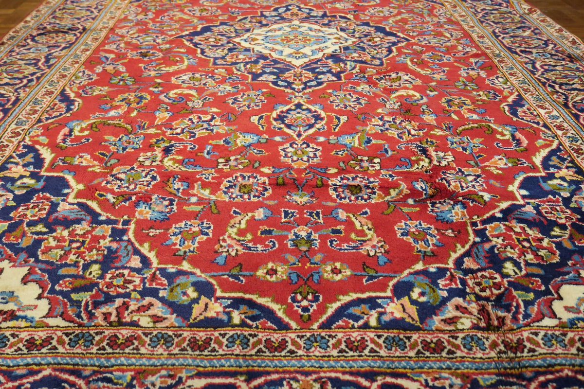 4' 9" x 8' 0" Persian Kashan Rug image 1