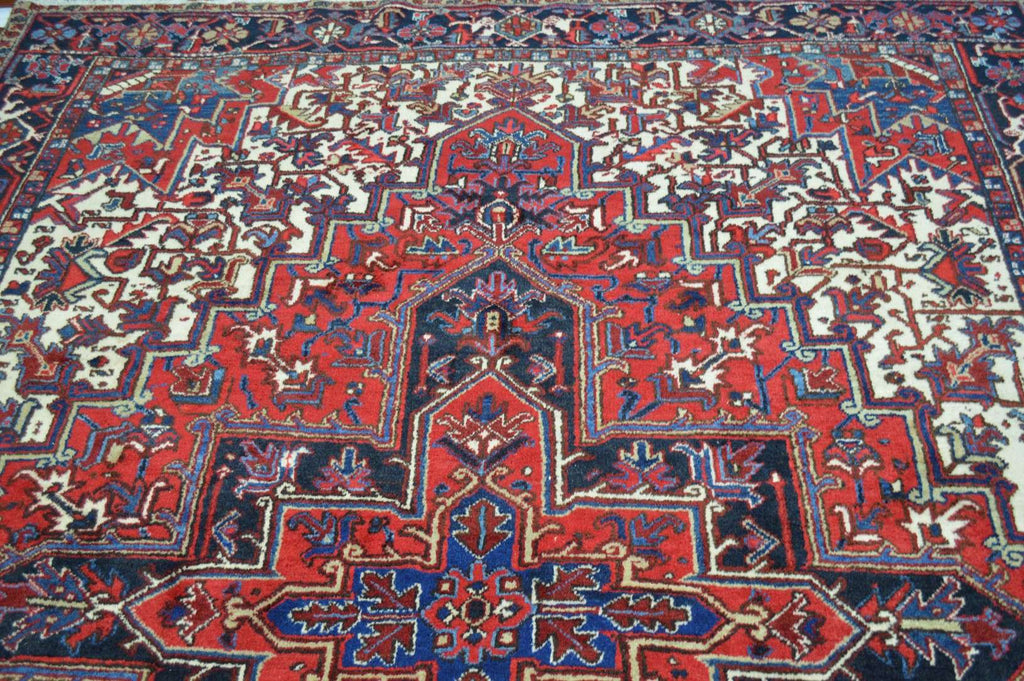 8' 6" x 10' 3" Persian Heriz Rug image 2