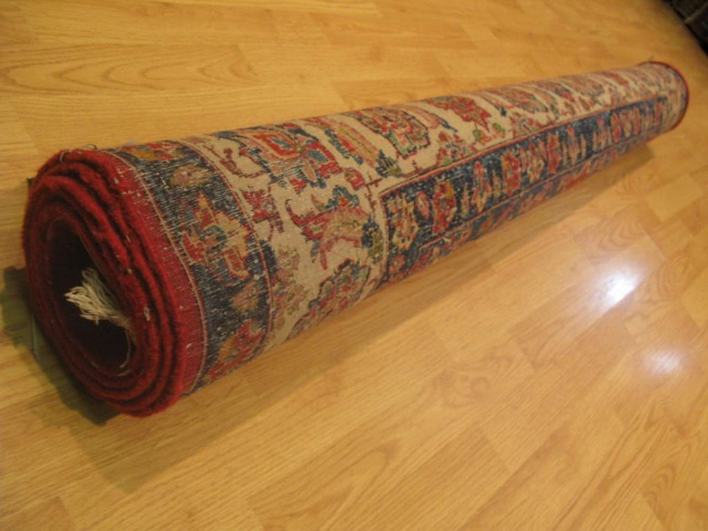 5' 4" x 7' 8" Persian Isfahan Rug image 11
