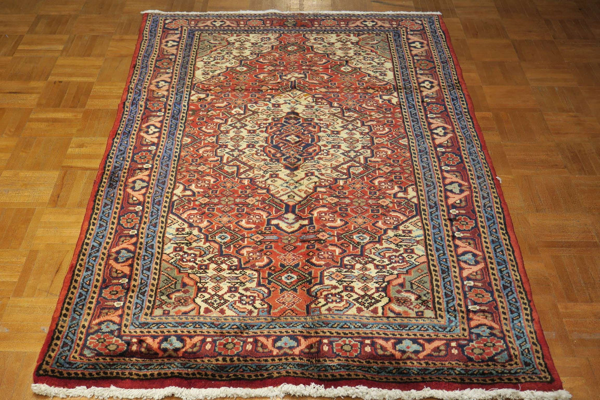 3' 5" x 5' 4" Persian Hamadan Rug image 7