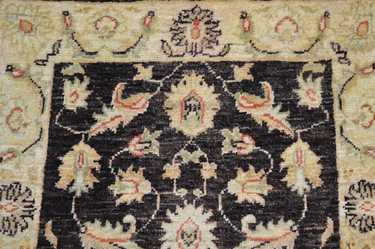 2' 0" x 3' 0" Pakistan Peshawar Rug image 11