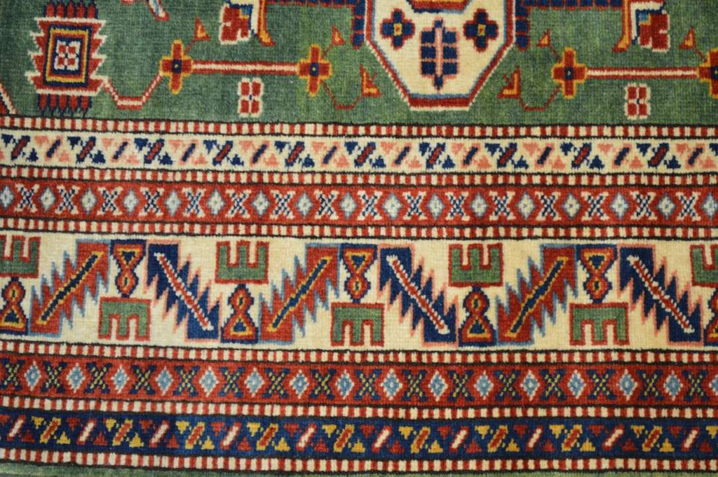 4' 3" x 5' 5" Pakistan Shirvan Rug image 3