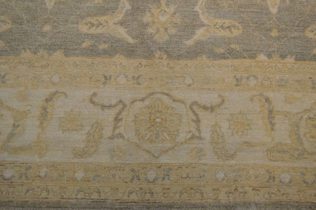 9' 2" x 11' 9" Pakistan Peshawar Rug image 7