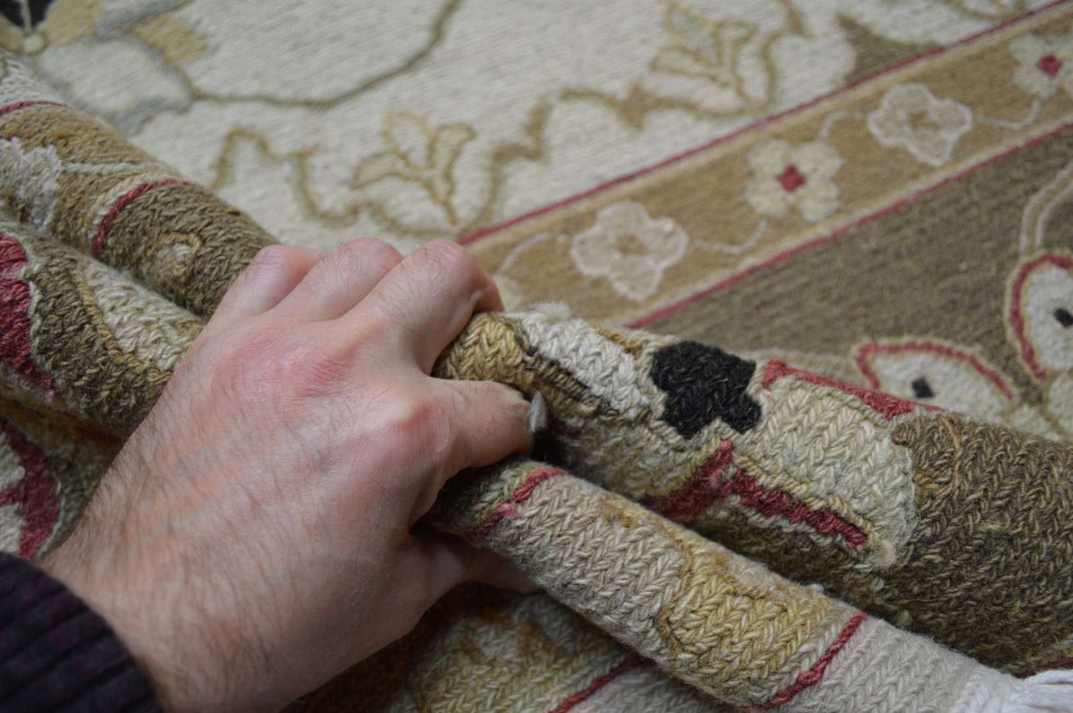 9' 6" x 13' 8" Pakistan Soumak Rug image 10