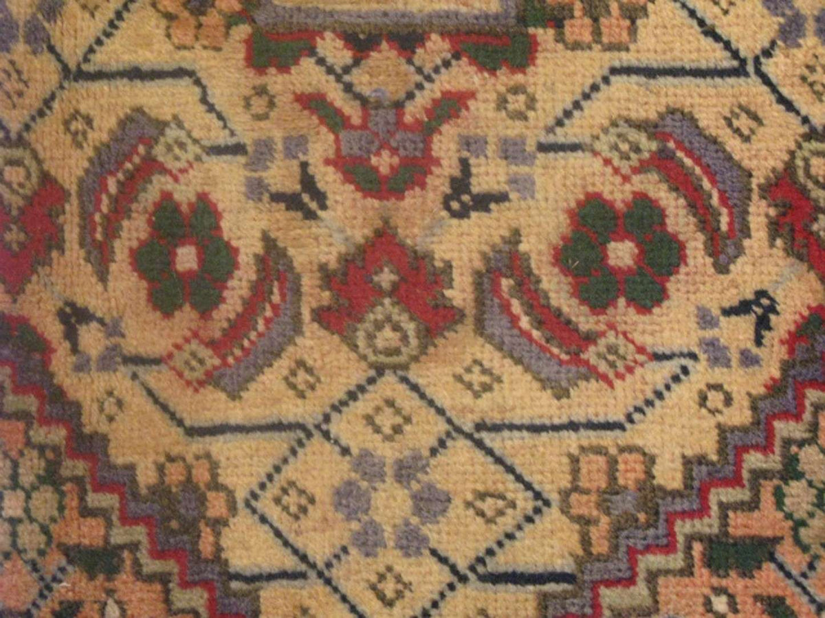 4' 7" x 6' 4" Persian Haji Jalili Rug image 4