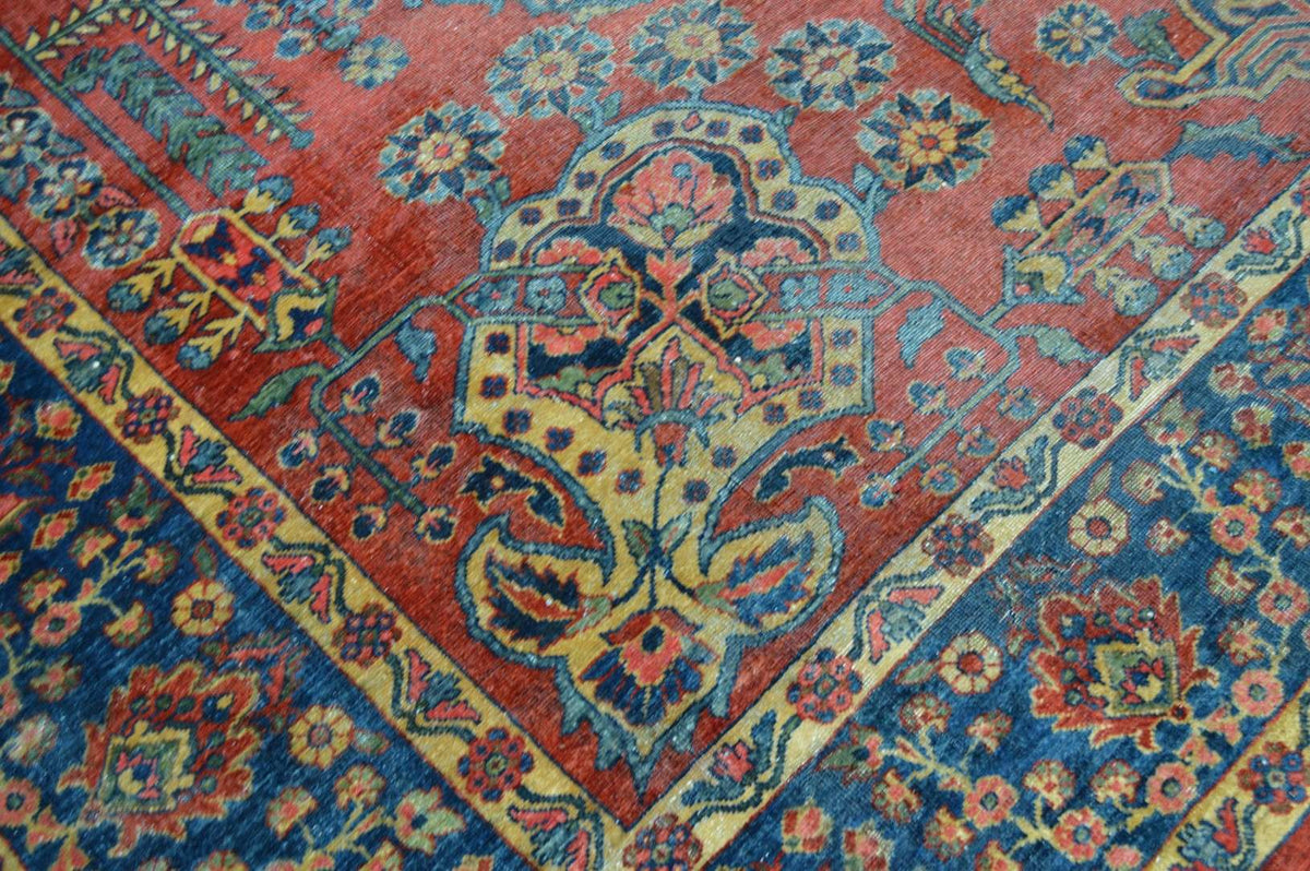 10' 5" x 13' 3" Persian Sarouk Rug image 6