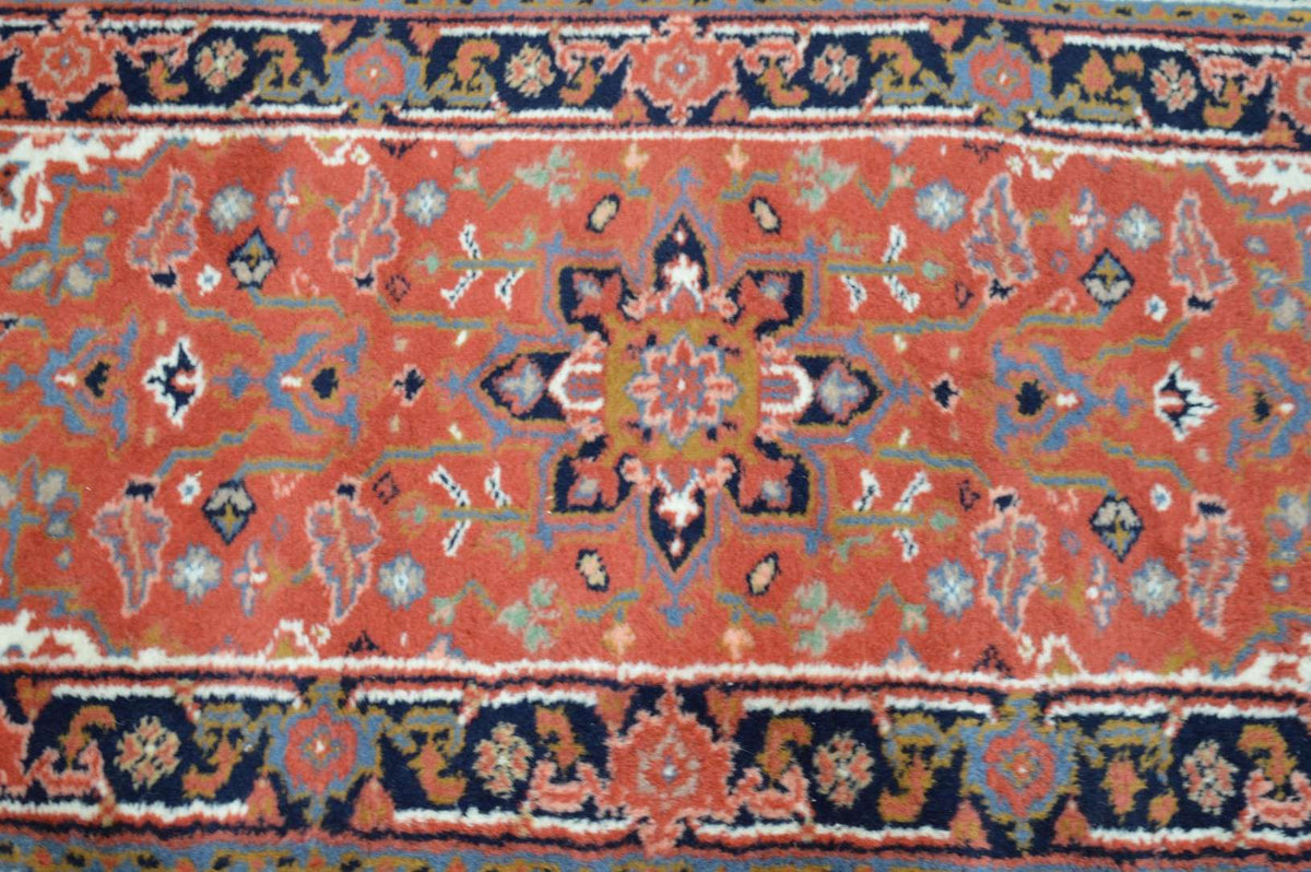 2' 2" x 3' 9" India Heriz Rug image 6