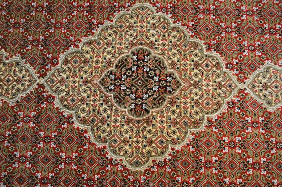 6' 3" x 9' 5" India Tabriz Rug image 9