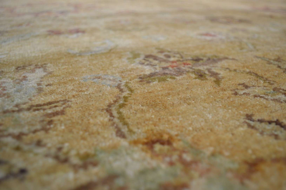 10' 0" x 13' 9" India Sultanabad Rug image 4