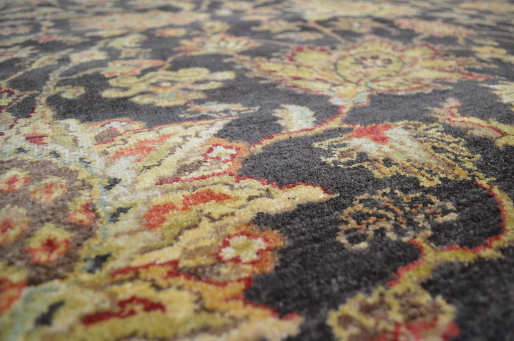 8' 0" x 9' 9" India Sultanabad Rug image 9
