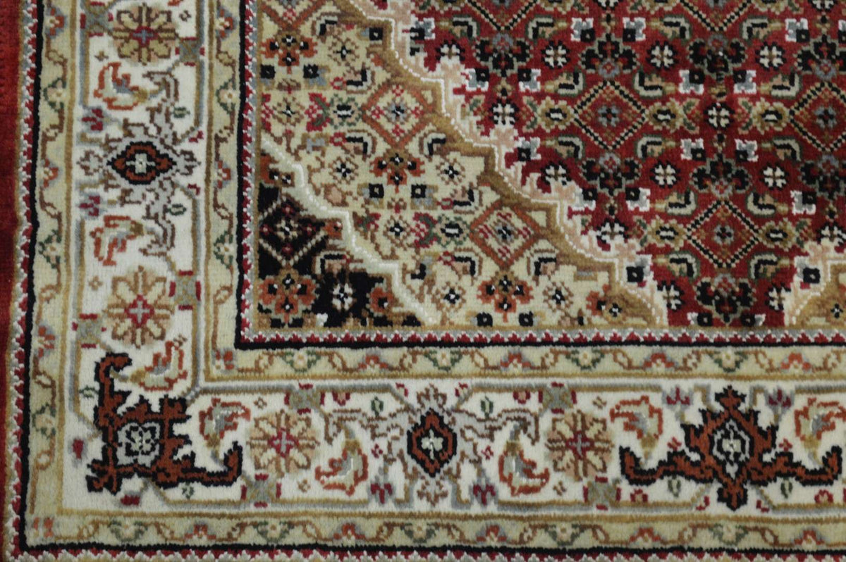 3' 1" x 5' 2" India Bijar Rug image 3