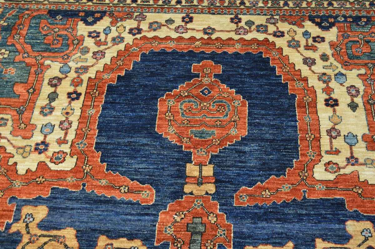 9' 0" x 11' 8" Pakistan Serapi Rug image 7