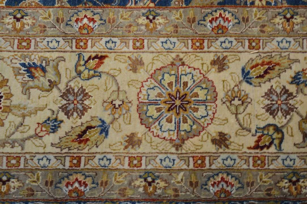 9' 1" x 12' 0" India Agra Rug image 2
