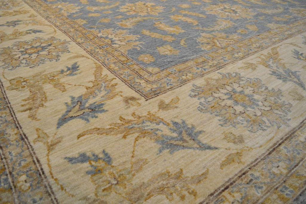 9' 2" x 12' 5" Pakistan Oushak Rug image 3
