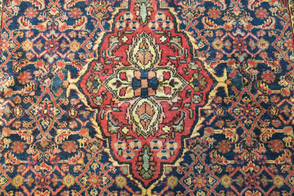 4' 10" x 6' 8" Persian Hamadan Rug image 2