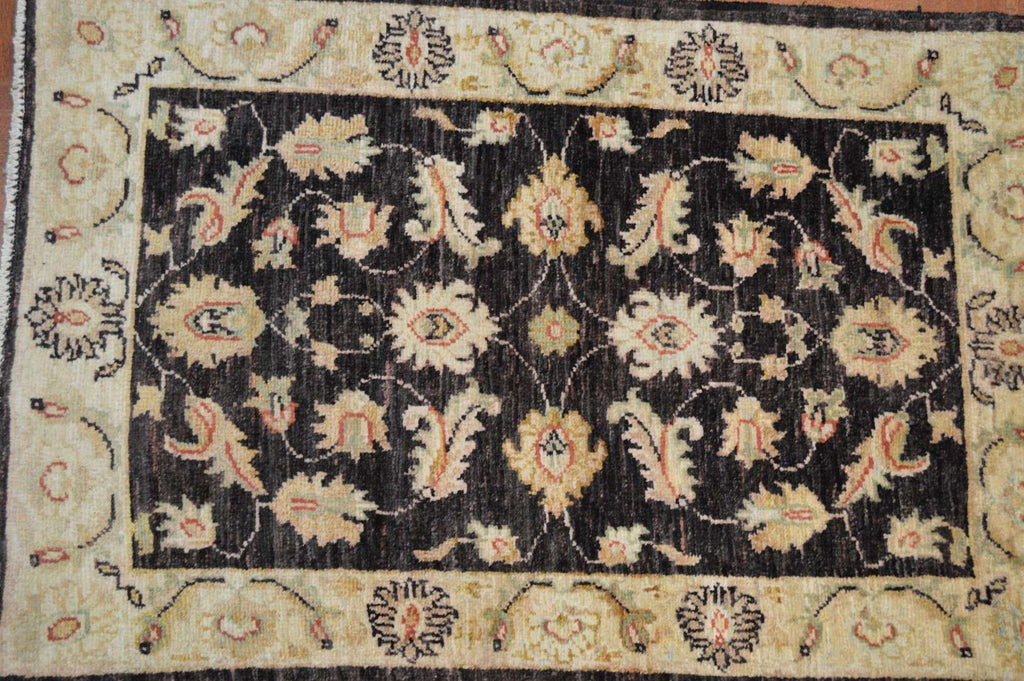 2' 0" x 3' 0" Pakistan Peshawar Rug image 6