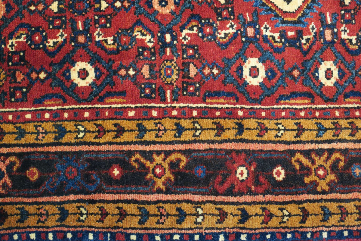 5' 1" x 7' 3" Persian Hamadan Rug image 3
