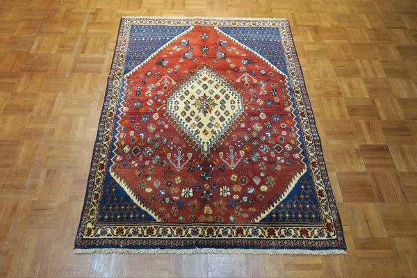3' 7" x 4' 9" Persian Shiraz Rug image 9