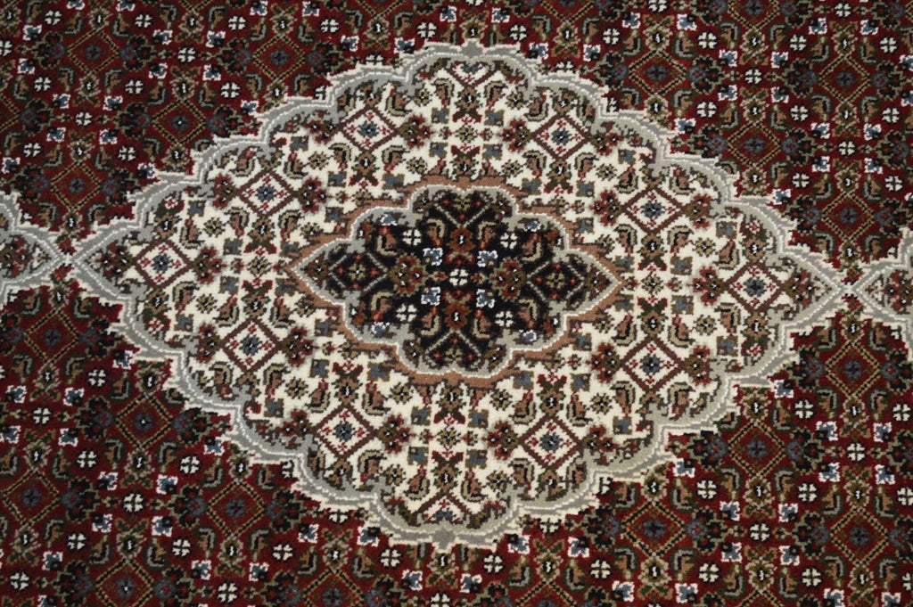 4' 0" x 6' 1" India Bijar Rug image 8