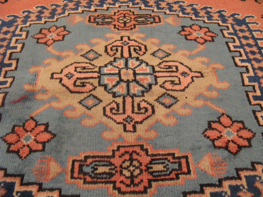 4' 1" x 7' 3" Persian Vis Rug image 1