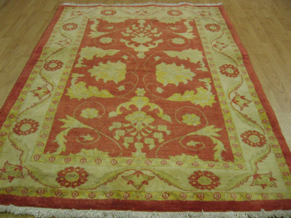 3' 6" x 4' 9" Persian Sultanabad Rug image 8