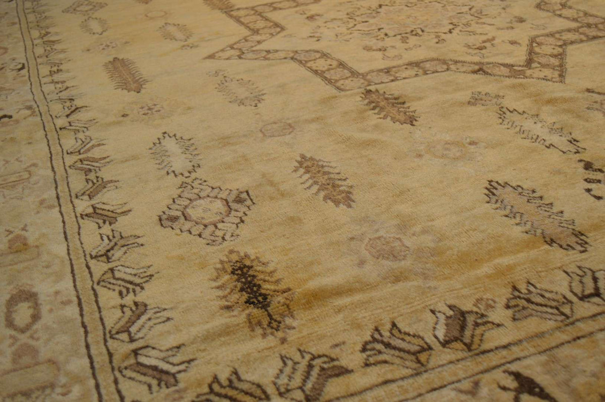 7' 2" x 10' 2" Turkish Oushak Rug image 2