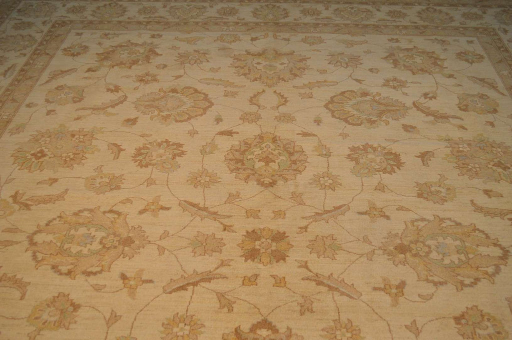 11' 6" x 14' 8" Pakistan Peshawar Rug image 7