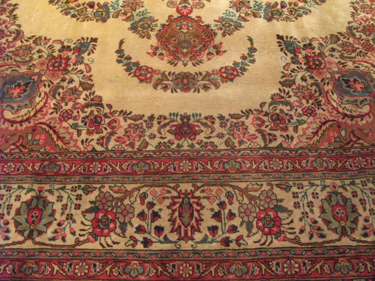 9' 7" x 12' 1" Persian Tabriz Rug image 8