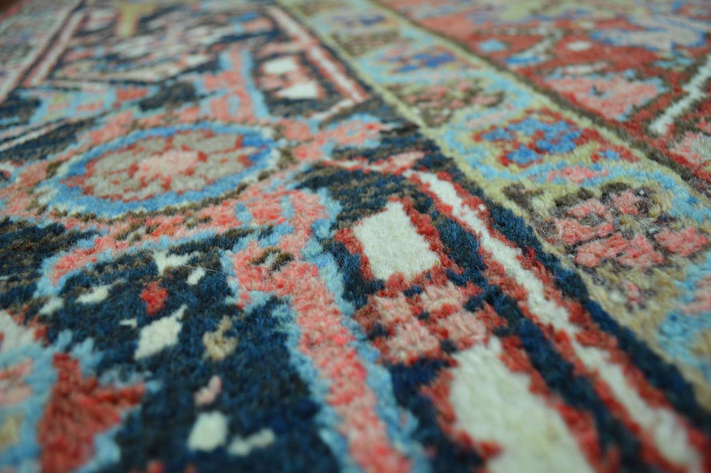 7' 3" x 10' 3" Persian Heriz Rug image 7
