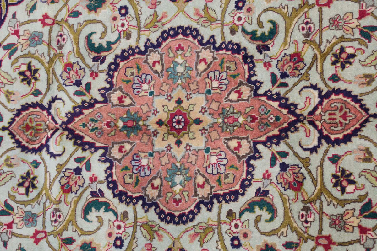 3' 2" x 4' 7" Persian Tabriz Rug image 0