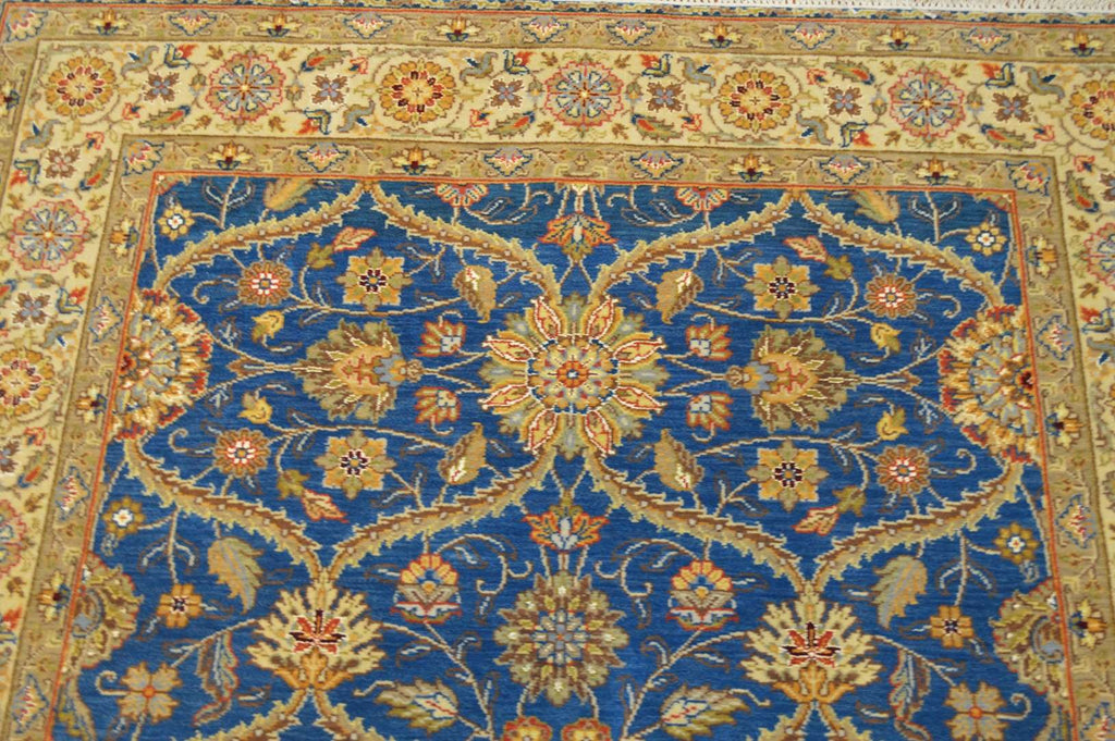 4' 2" x 6' 0" India Agra Rug image 8