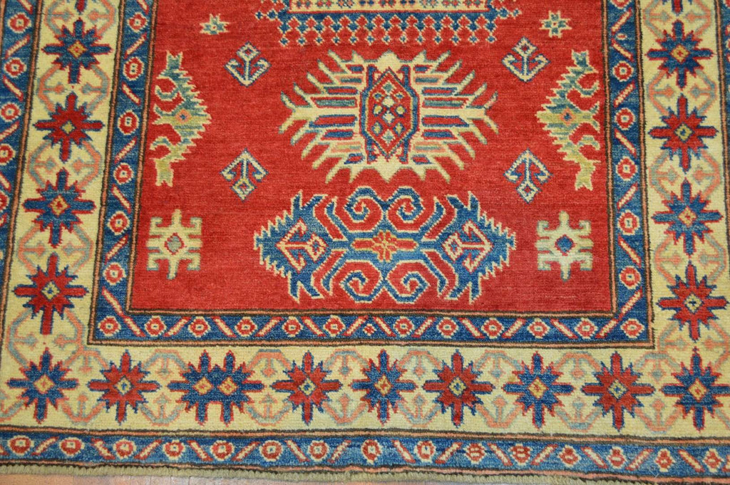 3' 6" x 4' 9" Pakistan Kazak Rug image 11