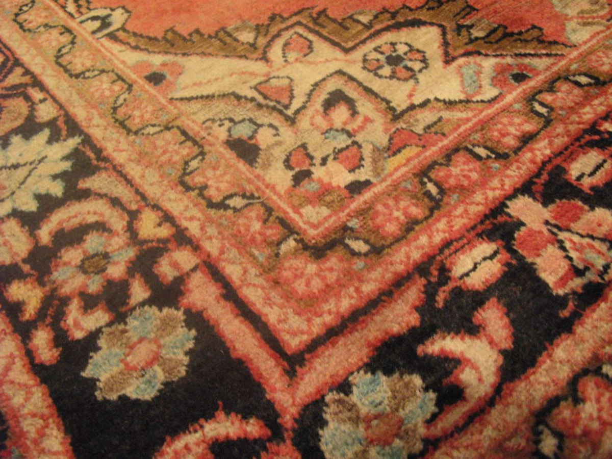 5' 2" x 6' 8" Persian Lilihan Rug image 6