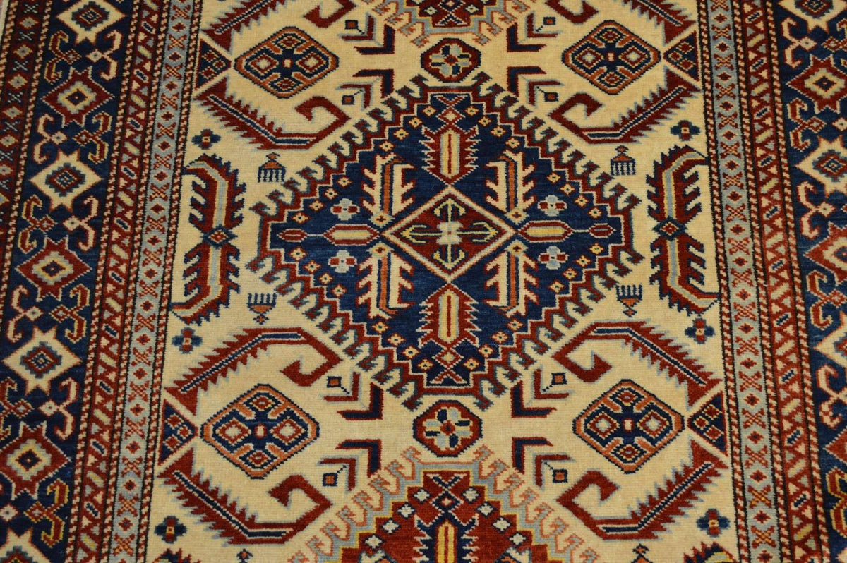 3' 8" x 5' 8" Pakistan Shirvan Rug image 7