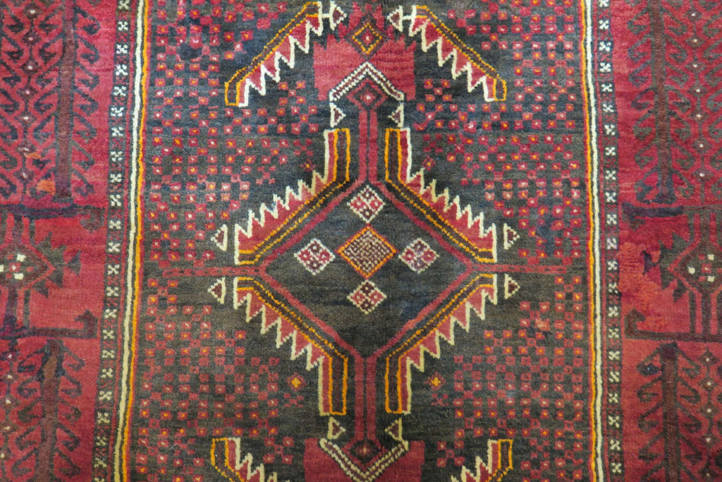 3'3'' x 5'9'' Persian Baluch Rug image 10