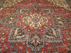7' 9" x 10' 9" Persian Heriz Rug image 7