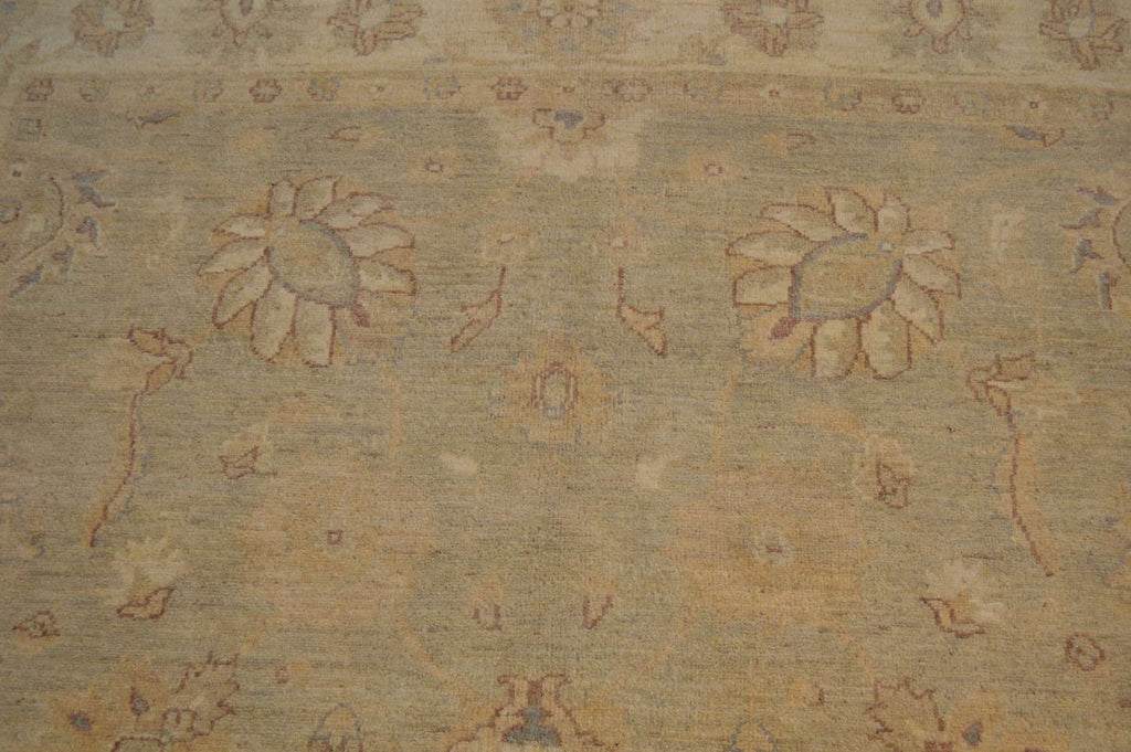 6' 0" x 8' 9" Pakistan Peshawar Rug image 9