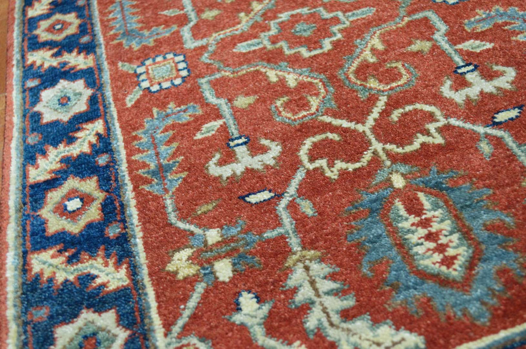 2' 0" x 3' 0" India Serapi Rug image 8