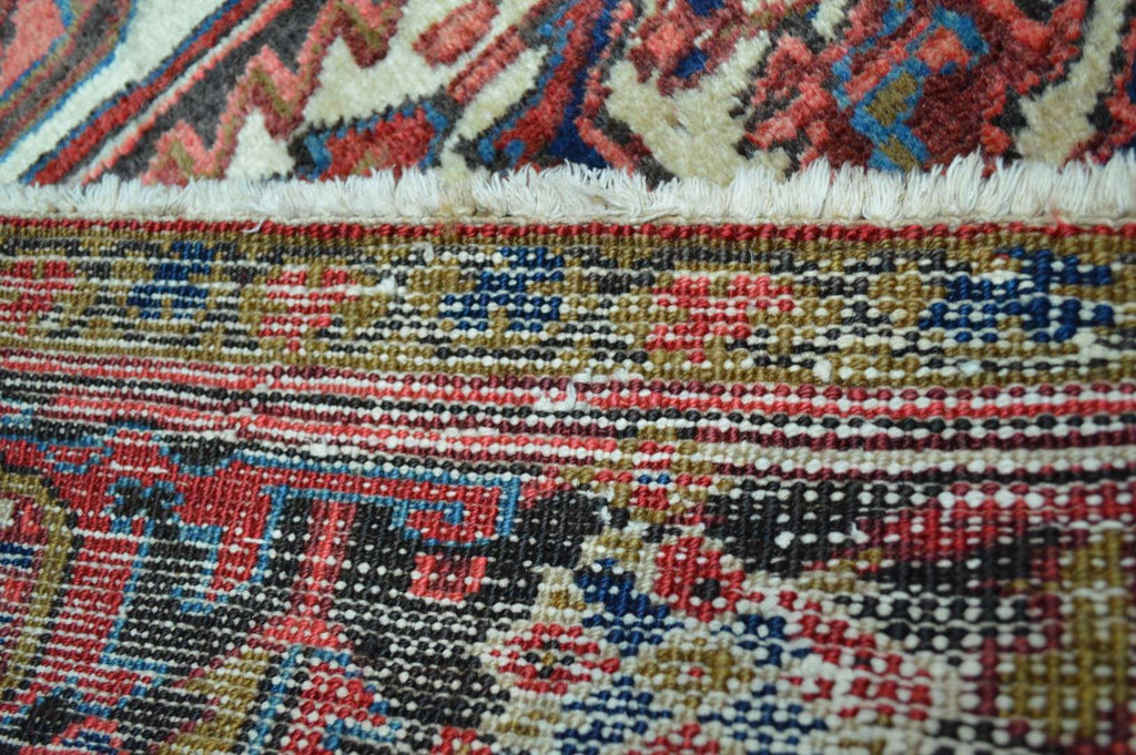 7' 8" x 10' 6" Persian Heriz Rug image 12