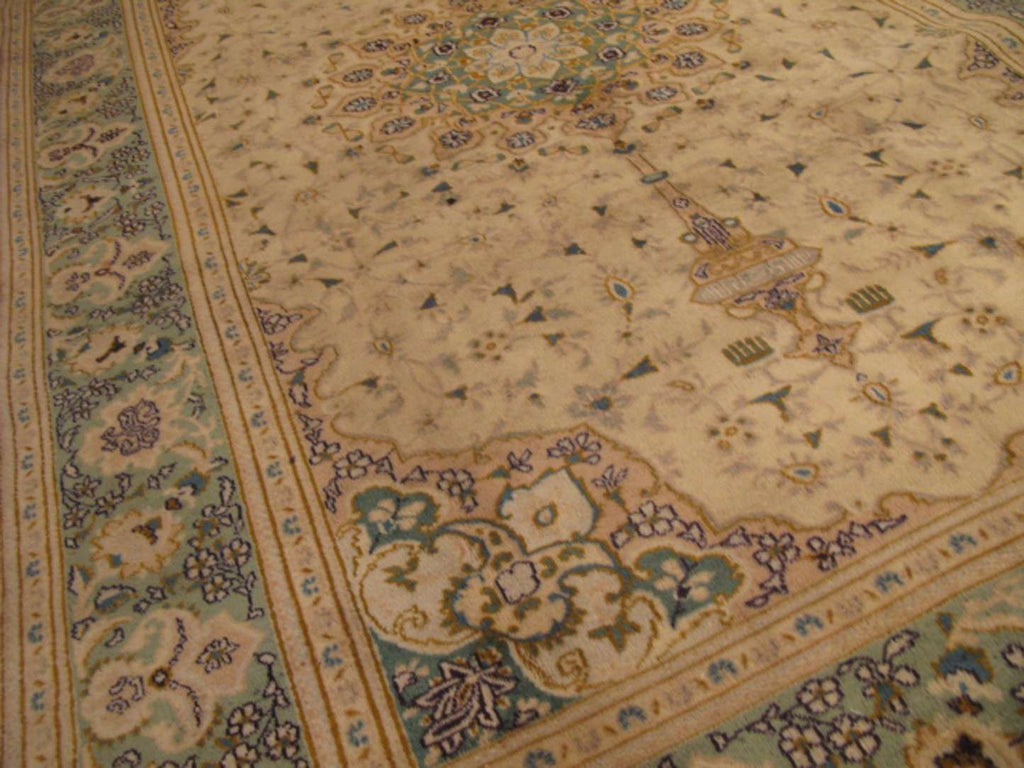 5' 0" x 8' 4" Persian Dabir Rug image 5