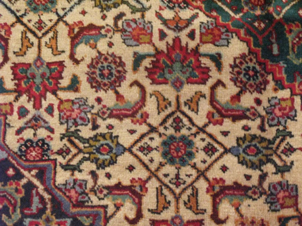 8' 4" x 10' 8" Persian Tabriz Rug image 3